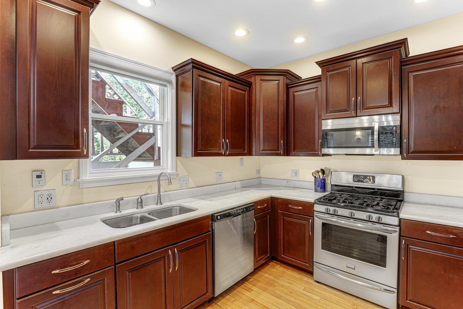 830 Elgin Avenue, Forest Park, IL 60130