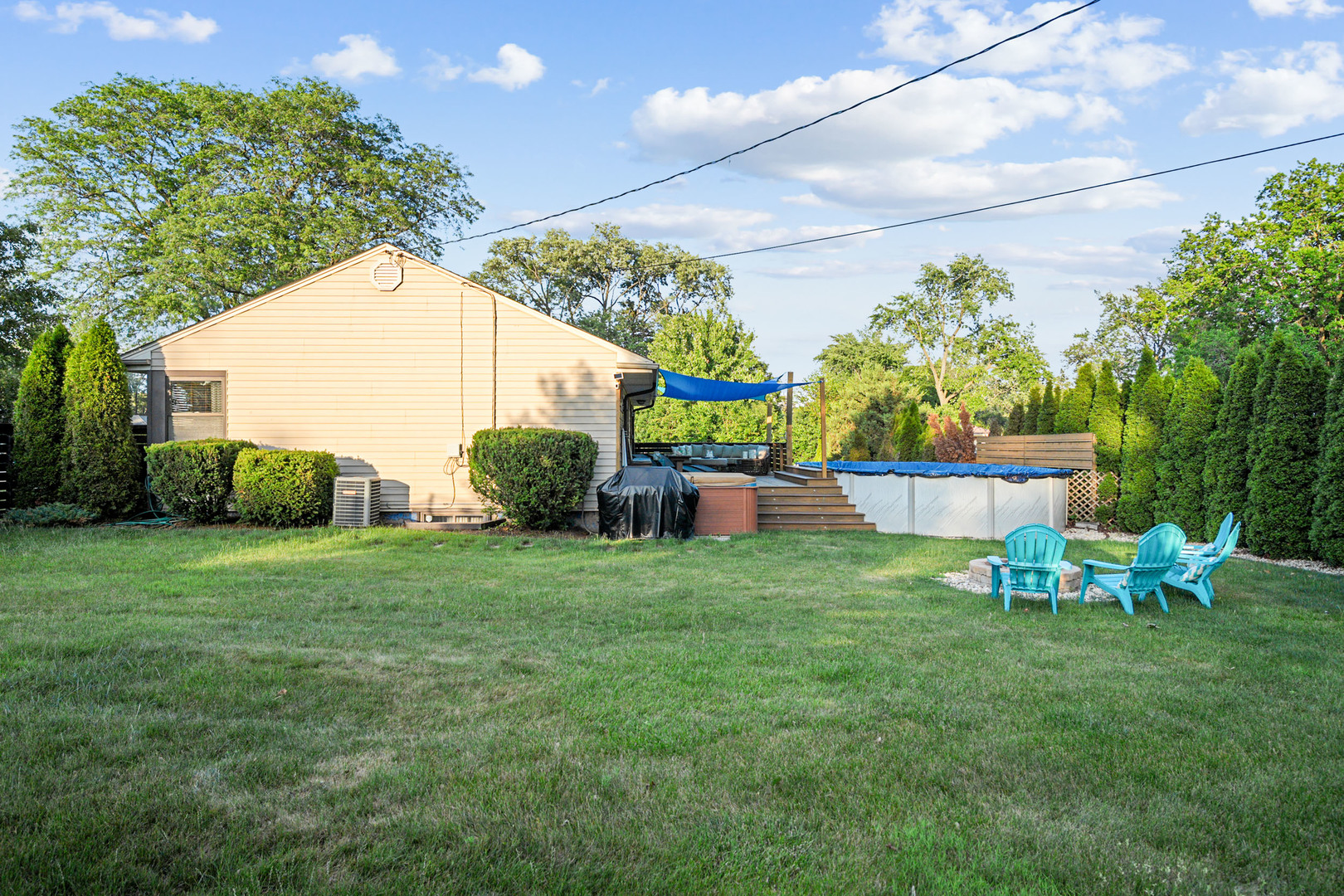 16W639 Red Oak Avenue, Bensenville, IL 60106