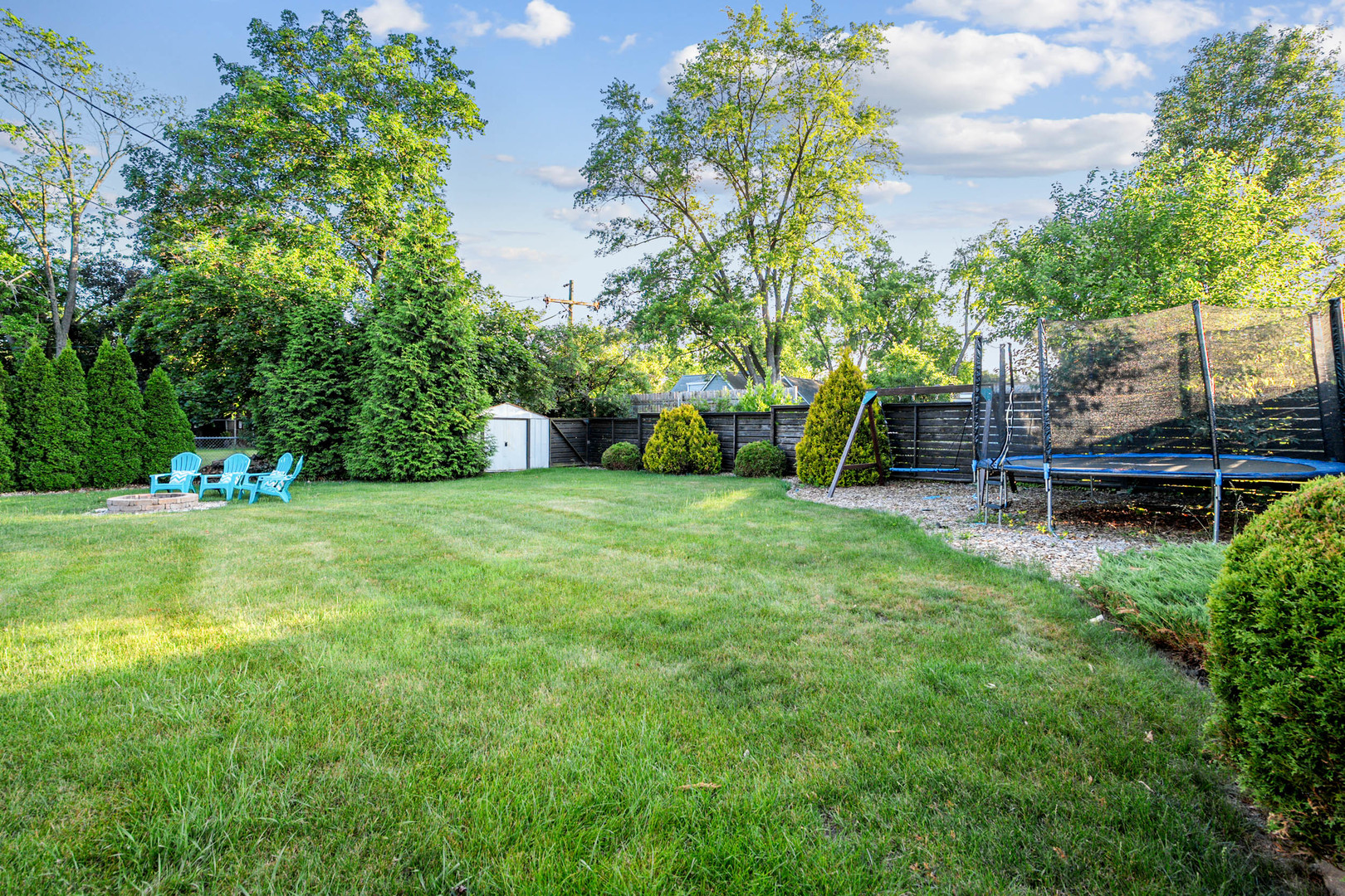 16W639 Red Oak Avenue, Bensenville, IL 60106