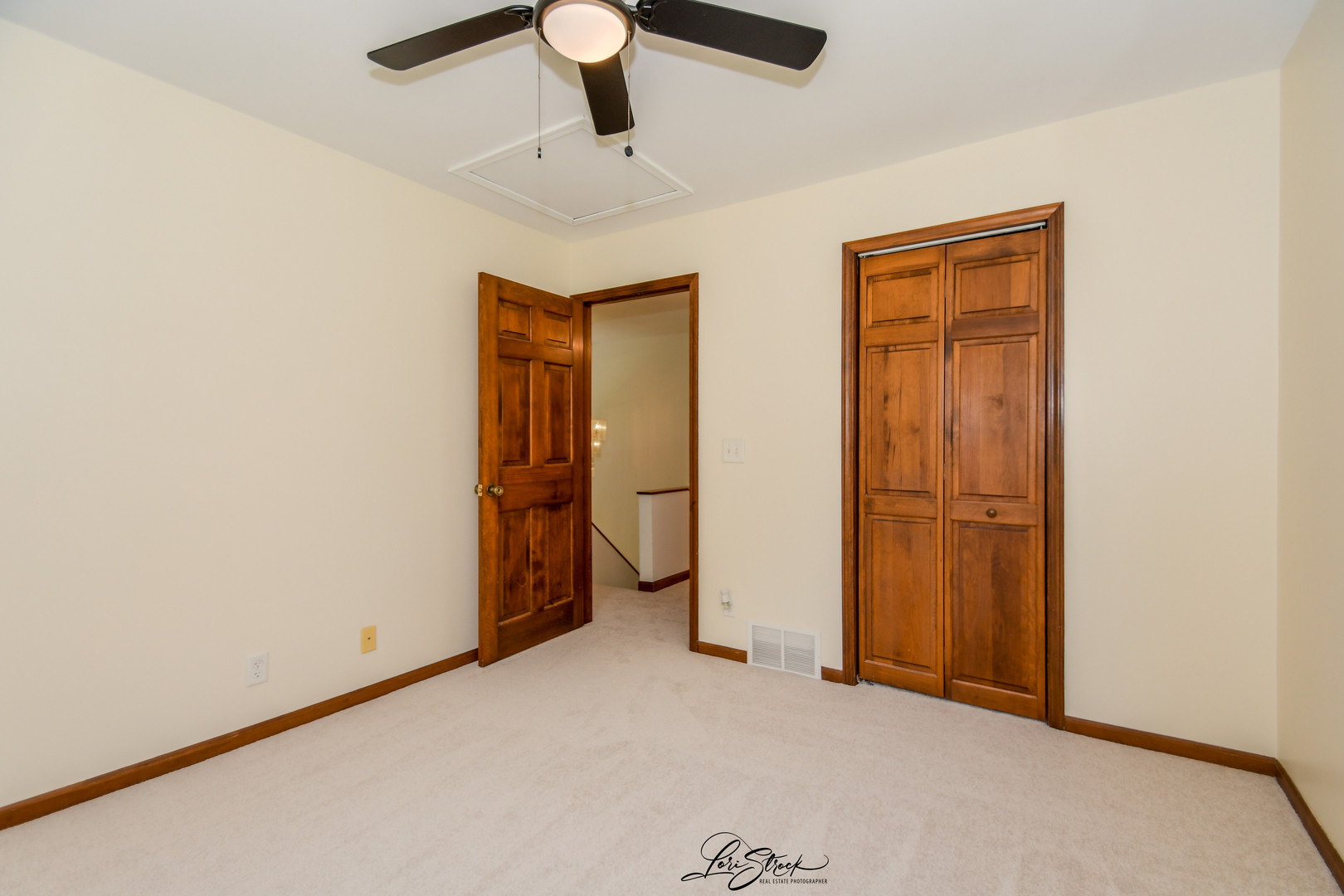 37 N West Drive, Oswego, IL 60543