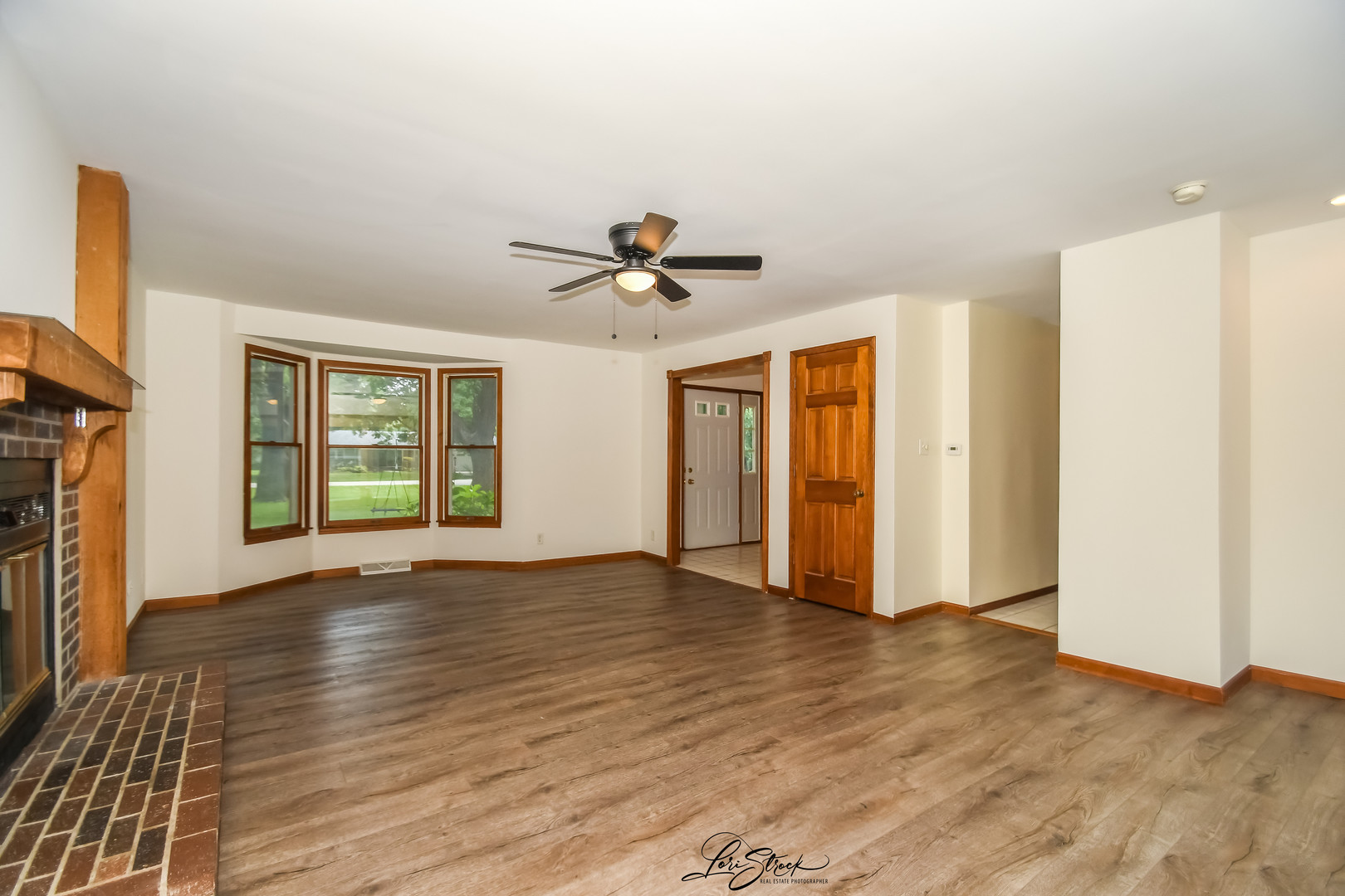 37 N West Drive, Oswego, IL 60543