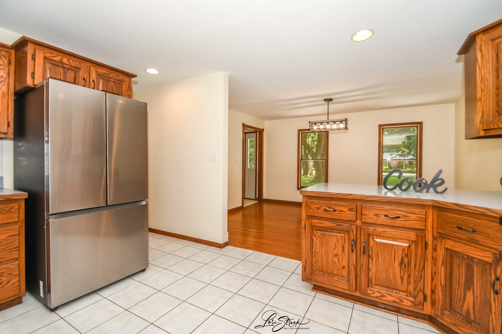 37 N West Drive, Oswego, IL 60543
