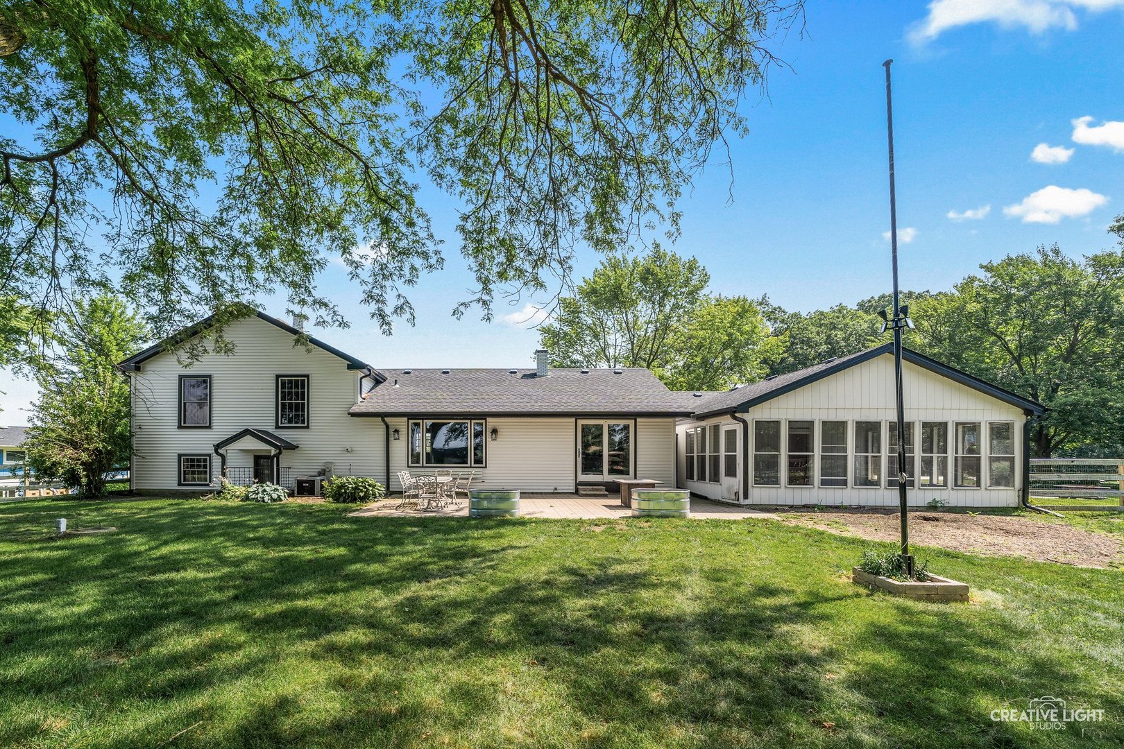 1S040 Donny Hill Road, Elburn, IL 60119