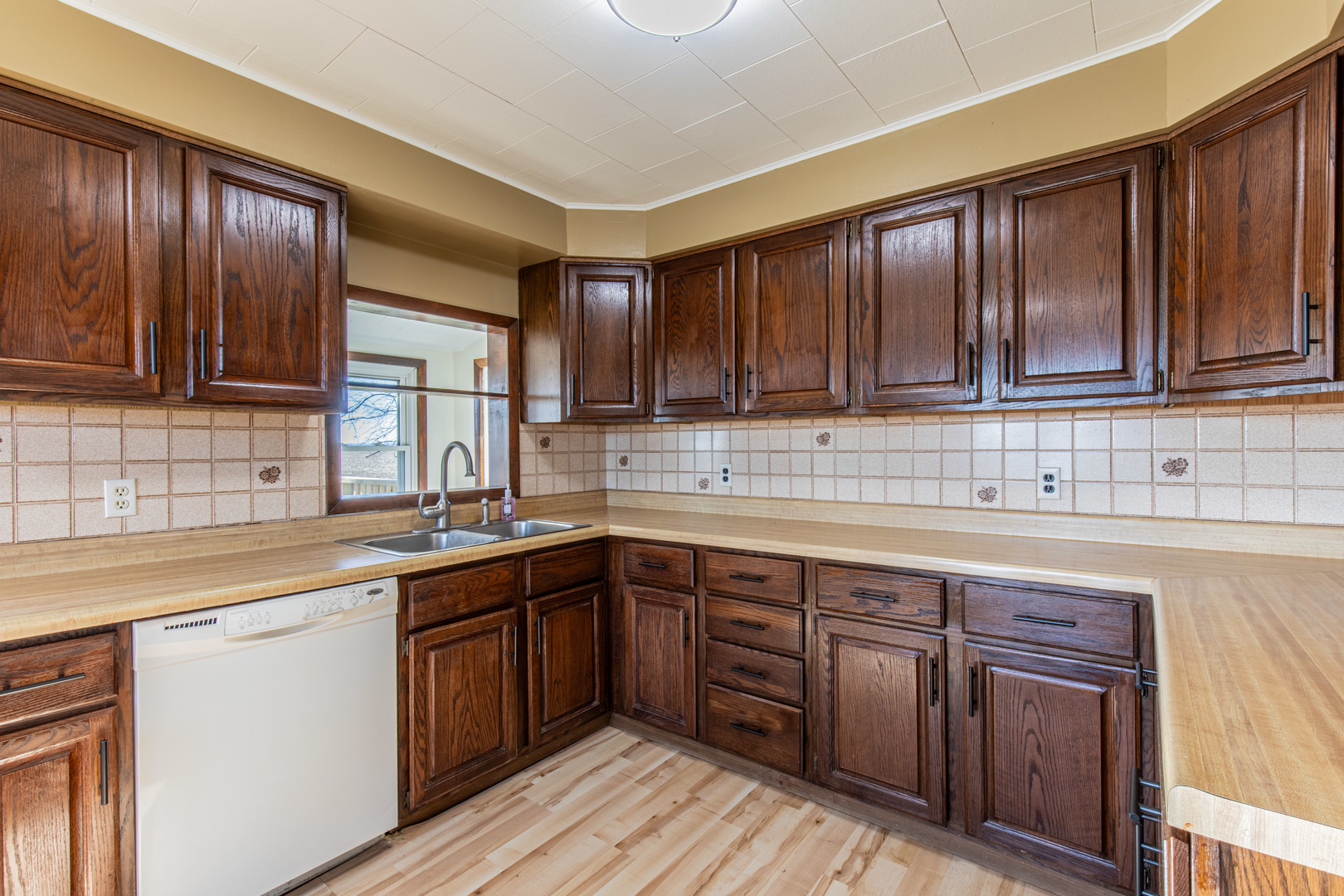 17394 1600 North Avenue, Princeton, IL 61356