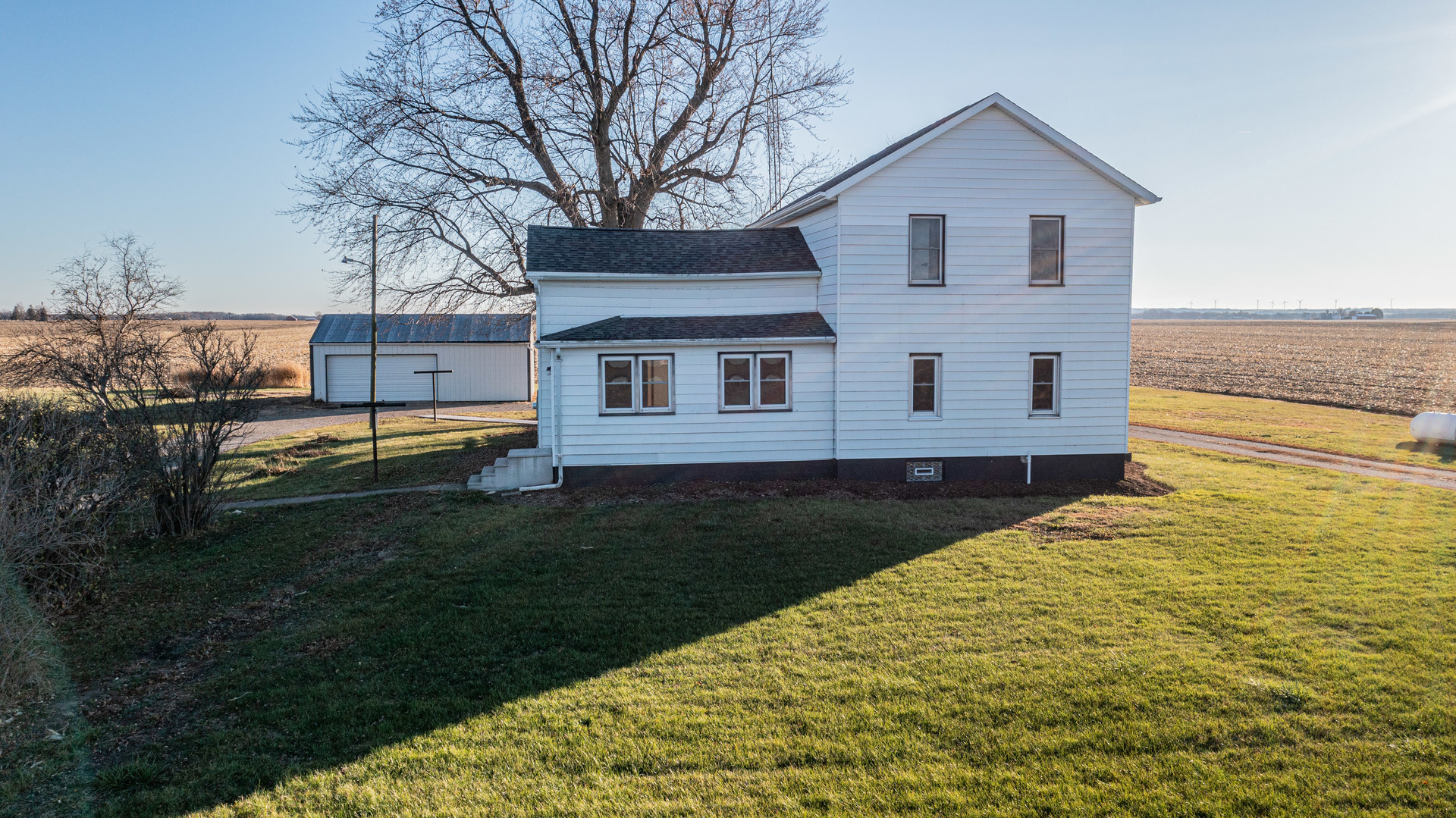 17394 1600 North Avenue, Princeton, IL 61356