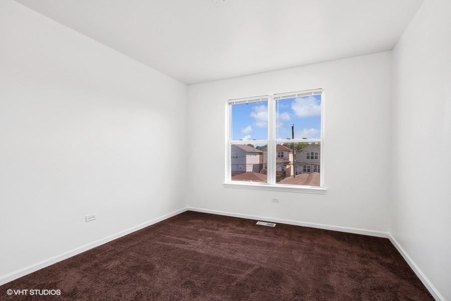 39 E 89th Street, Chicago, IL 60619