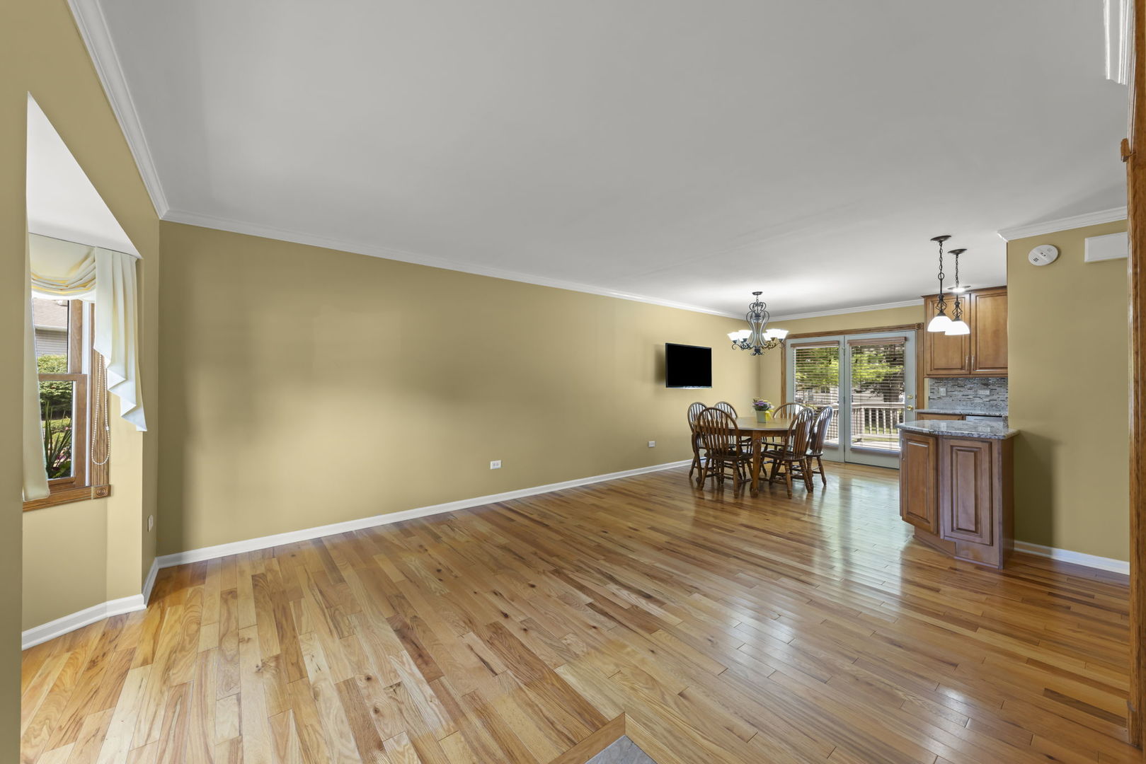 86 Joseph Lane, Glendale Heights, IL 60139