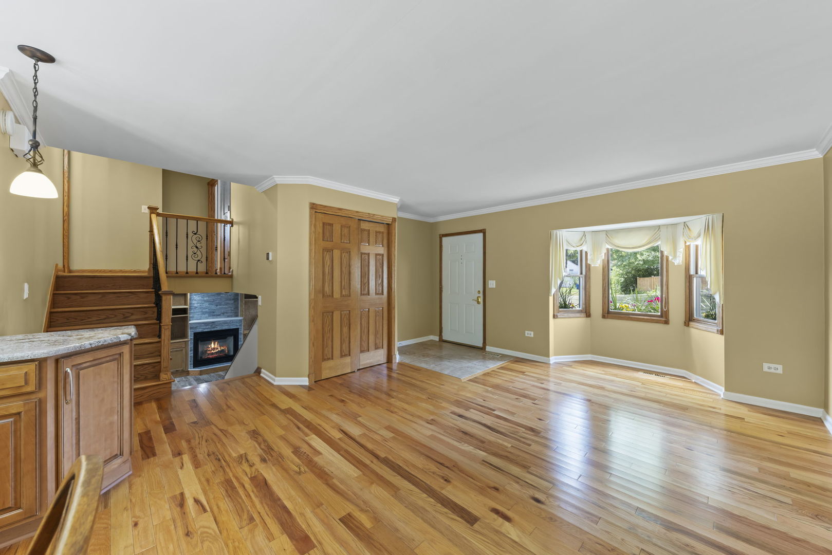 86 Joseph Lane, Glendale Heights, IL 60139