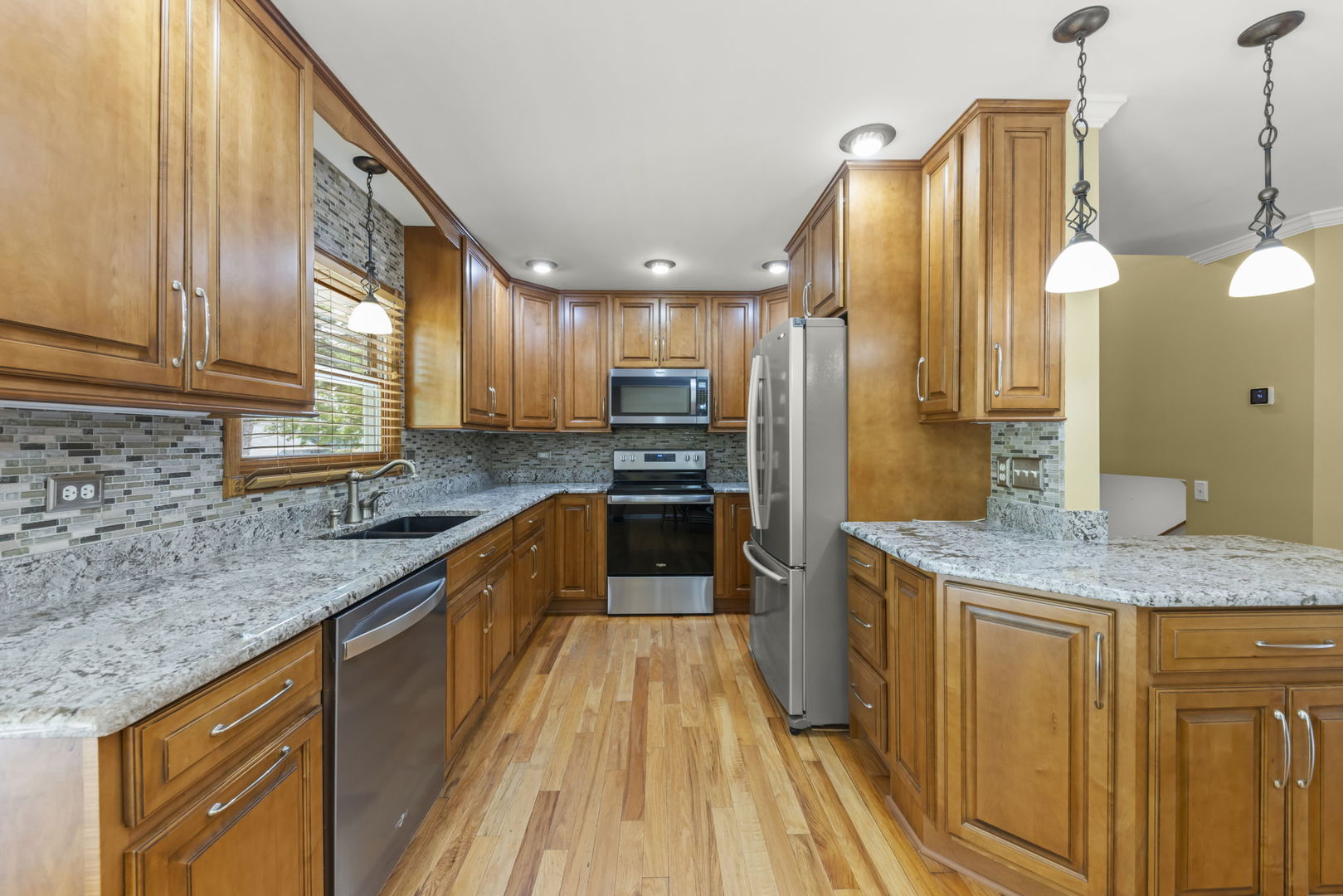 86 Joseph Lane, Glendale Heights, IL 60139