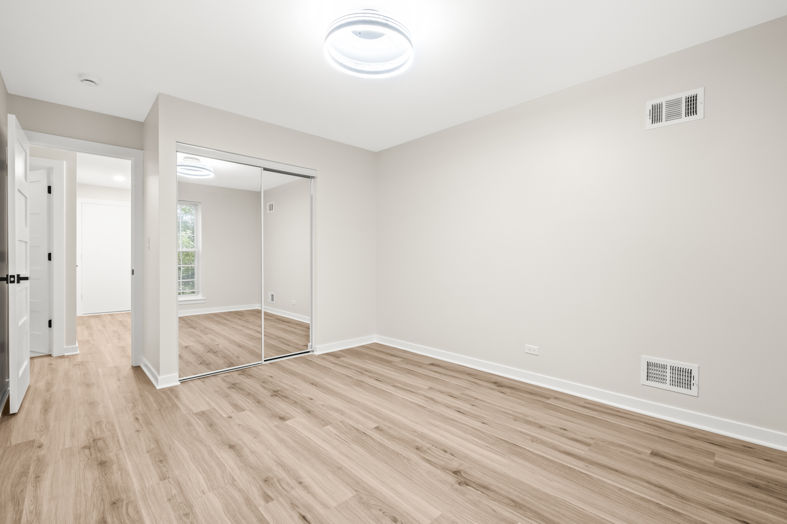 5100 Carriageway Drive #308, Rolling Meadows, IL 60008