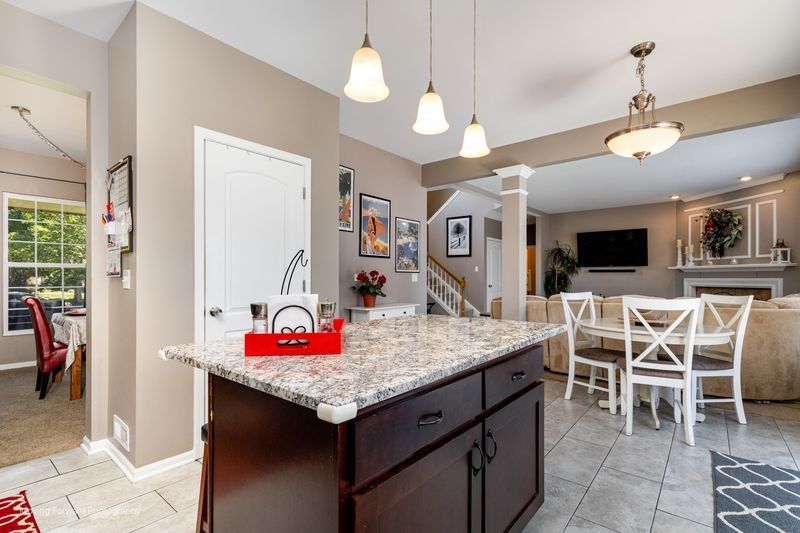 103 S Cranberry Street, Bolingbrook, IL 60490