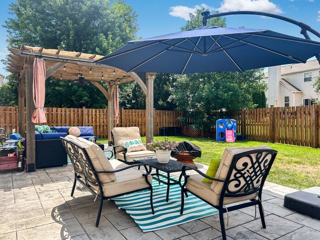 103 S Cranberry Street, Bolingbrook, IL 60490