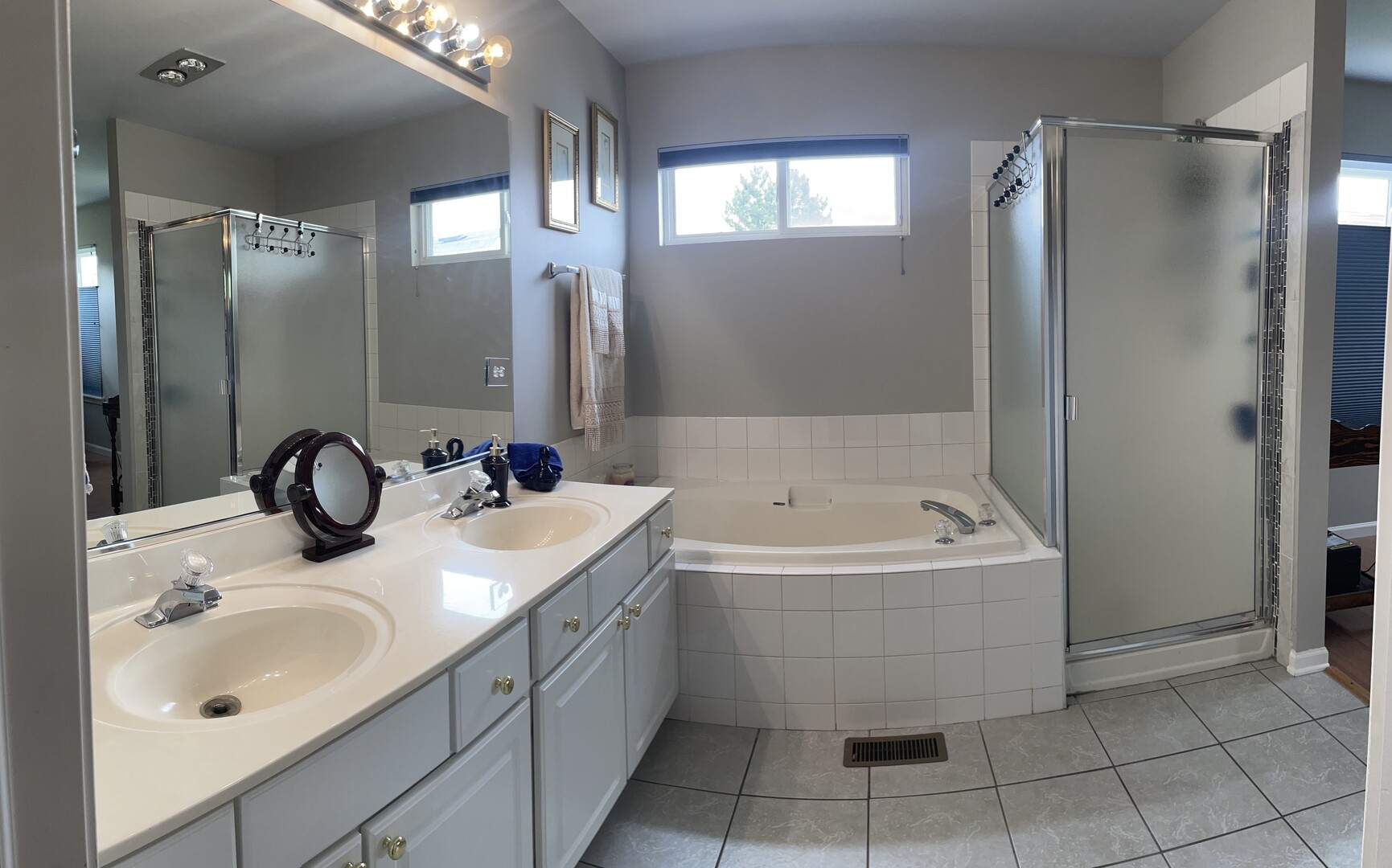 236 Jonathan Way, Bolingbrook, IL 60490