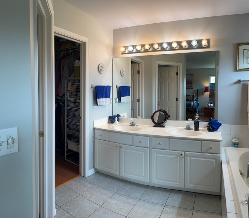 236 Jonathan Way, Bolingbrook, IL 60490