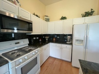 236 Jonathan Way, Bolingbrook, IL 60490