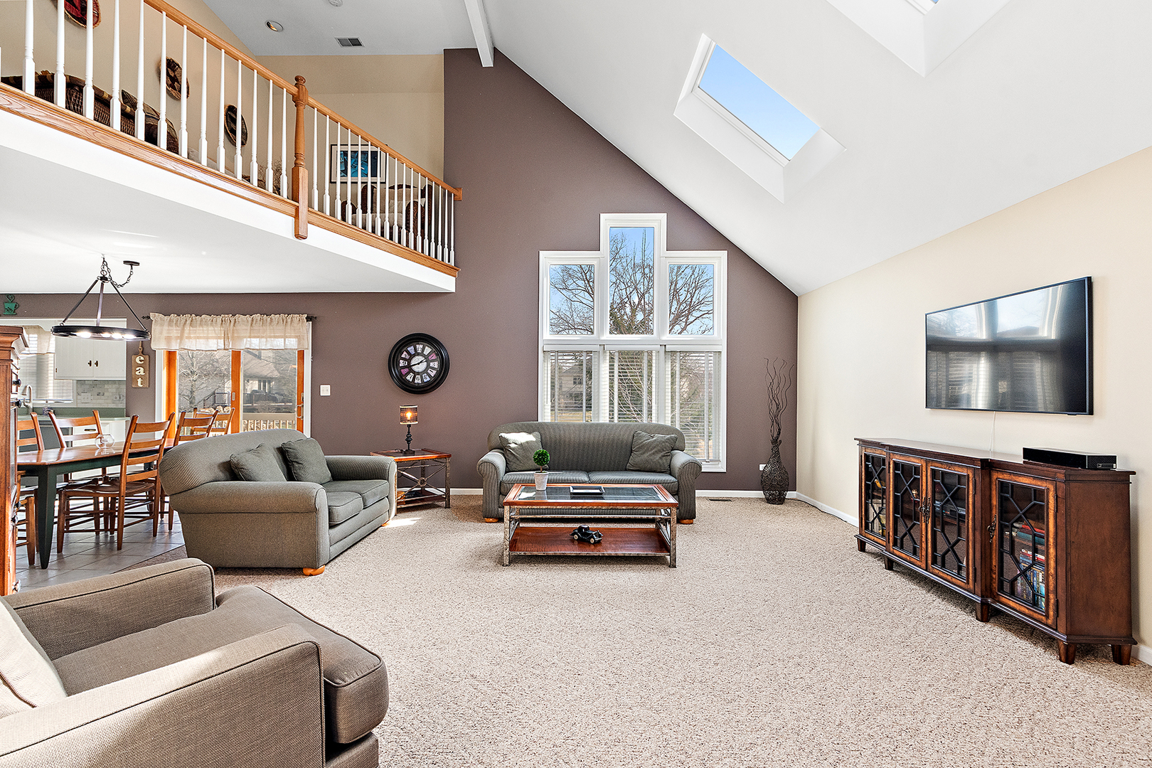 8899 Charrington Drive, Frankfort, IL 60423