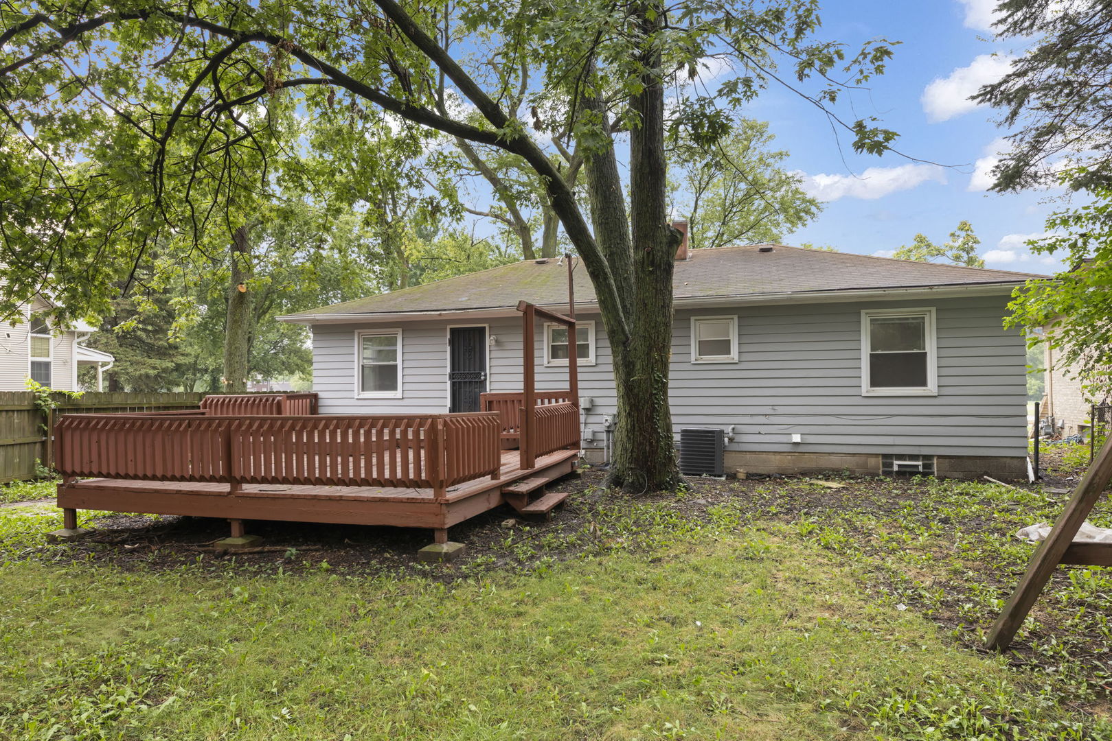 815 W 187th Street, Glenwood, IL 60425