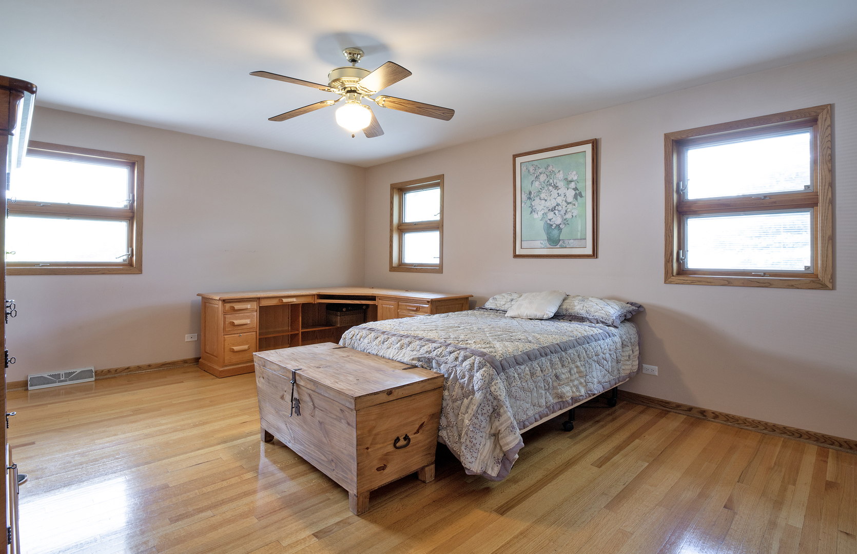 809 Tide Court, Wheeling, IL 60090