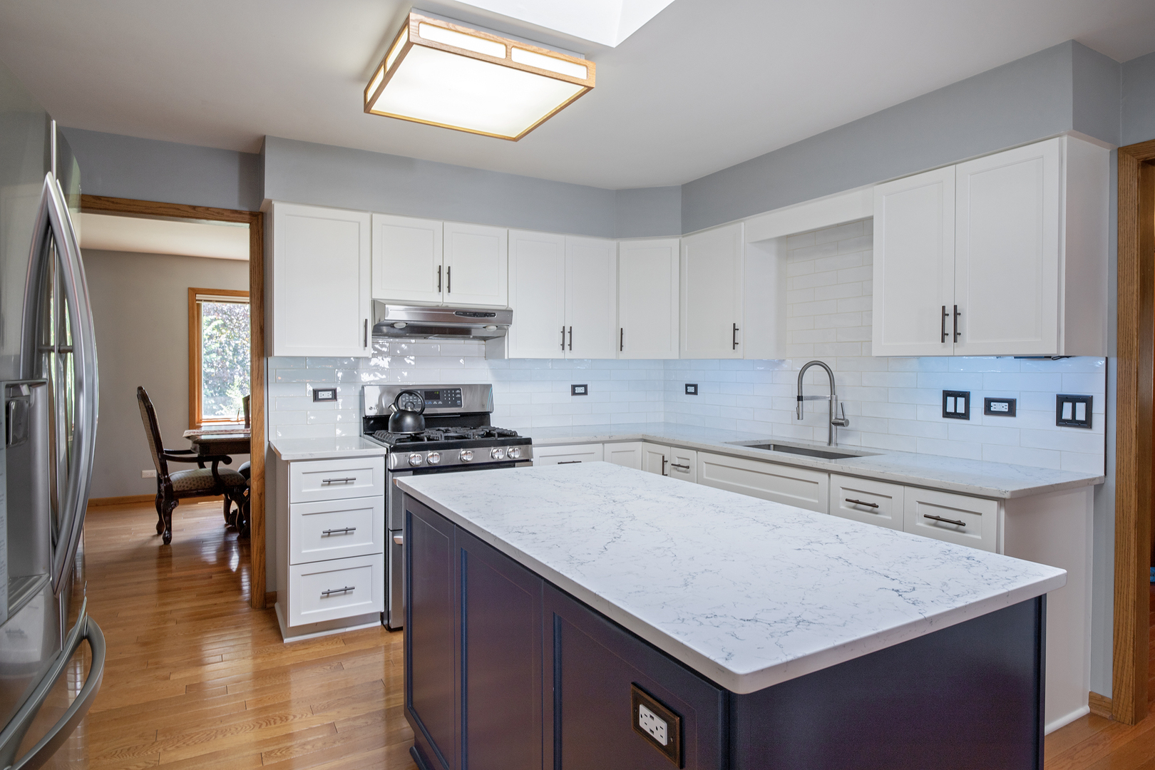 809 Tide Court, Wheeling, IL 60090
