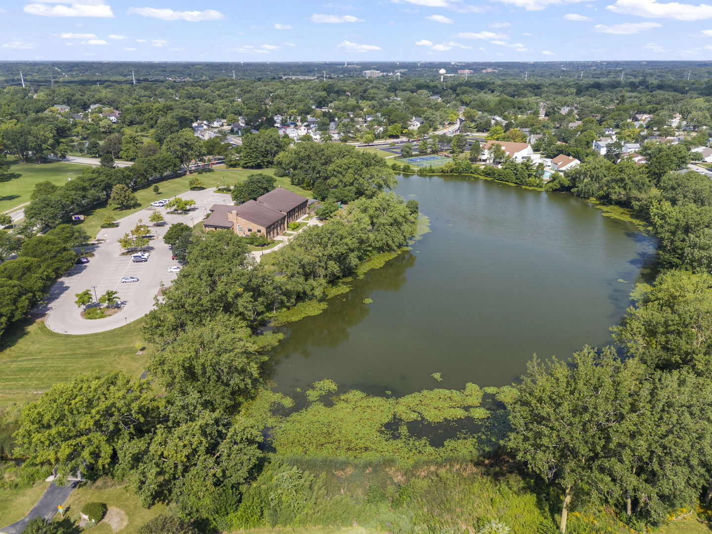 2482 BRUNSWICK Circle #A1, Woodridge, IL 60517
