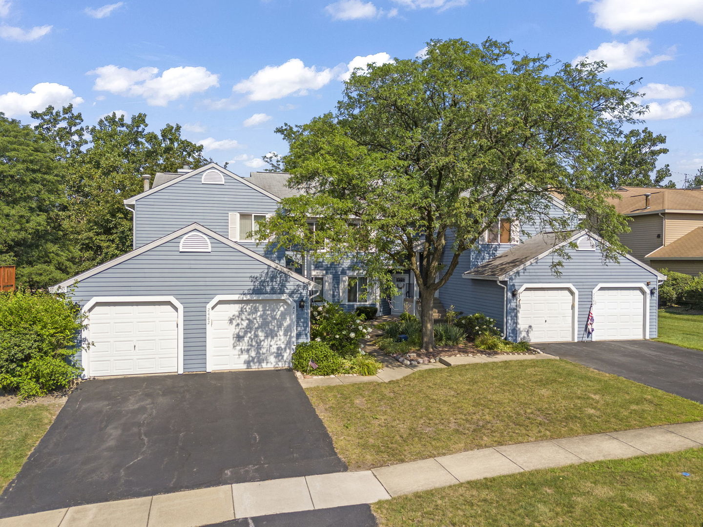 2482 BRUNSWICK Circle #A1, Woodridge, IL 60517