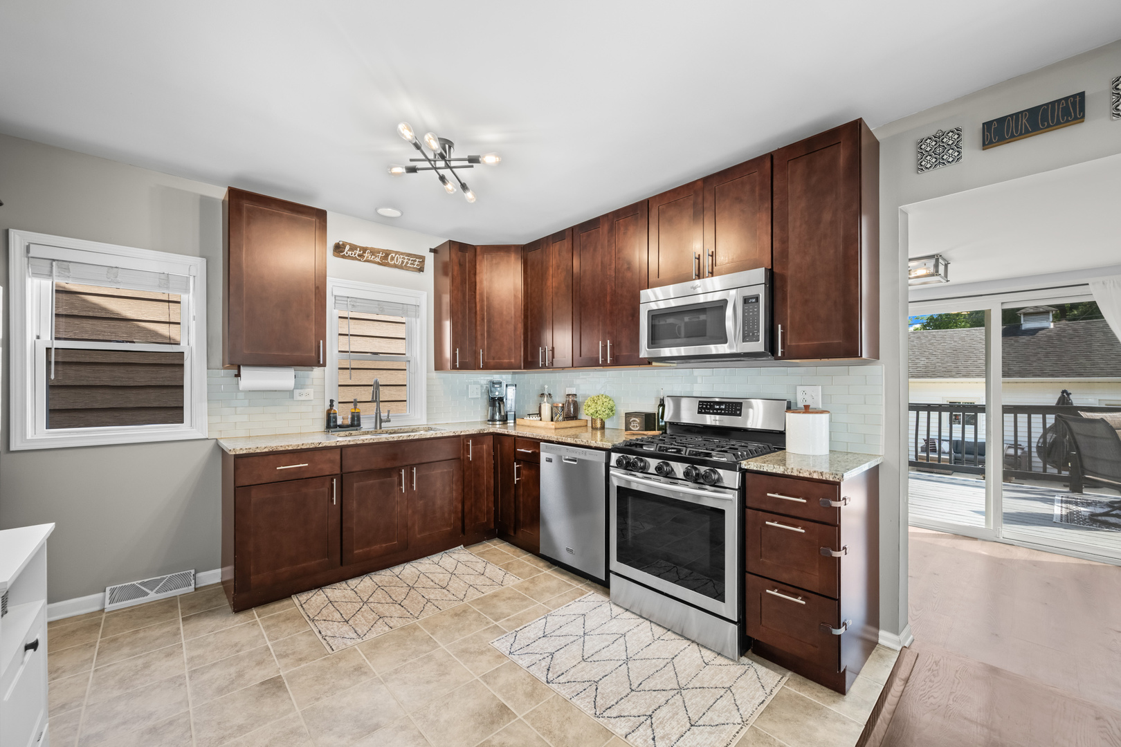 8727 W BELDEN Avenue, River Grove, IL 60171