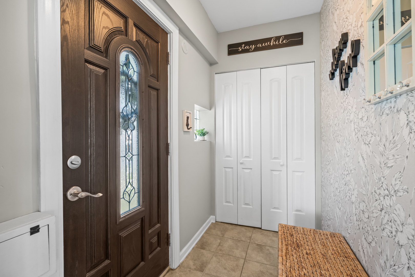 8727 W BELDEN Avenue, River Grove, IL 60171