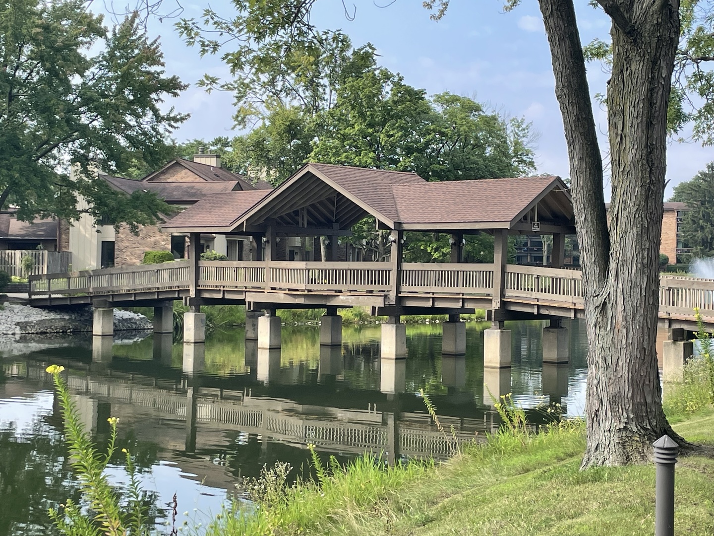 101 Lake Hinsdale Drive #301, Willowbrook, IL 60527