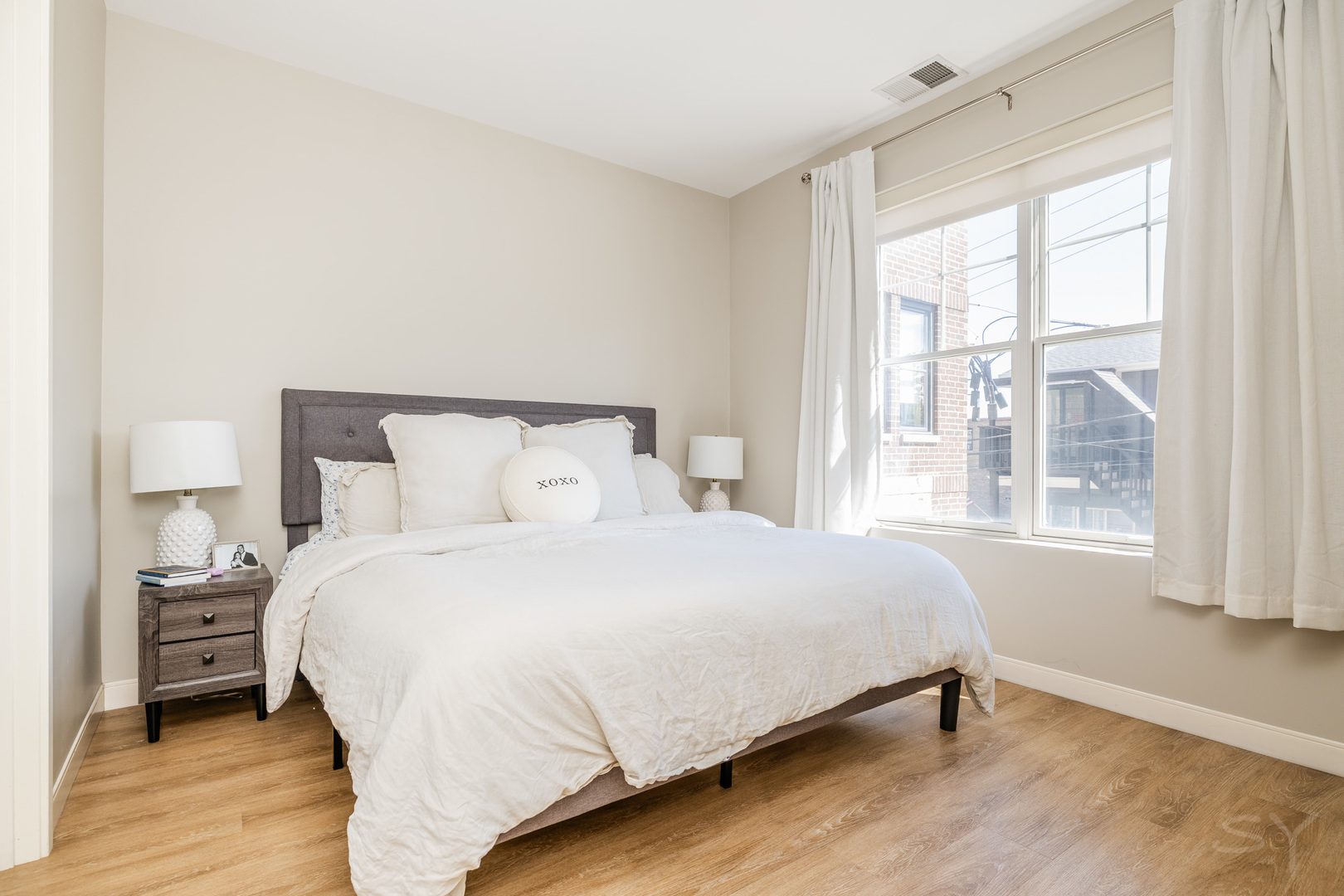 229 Park Avenue #202, Clarendon Hills, IL 60514