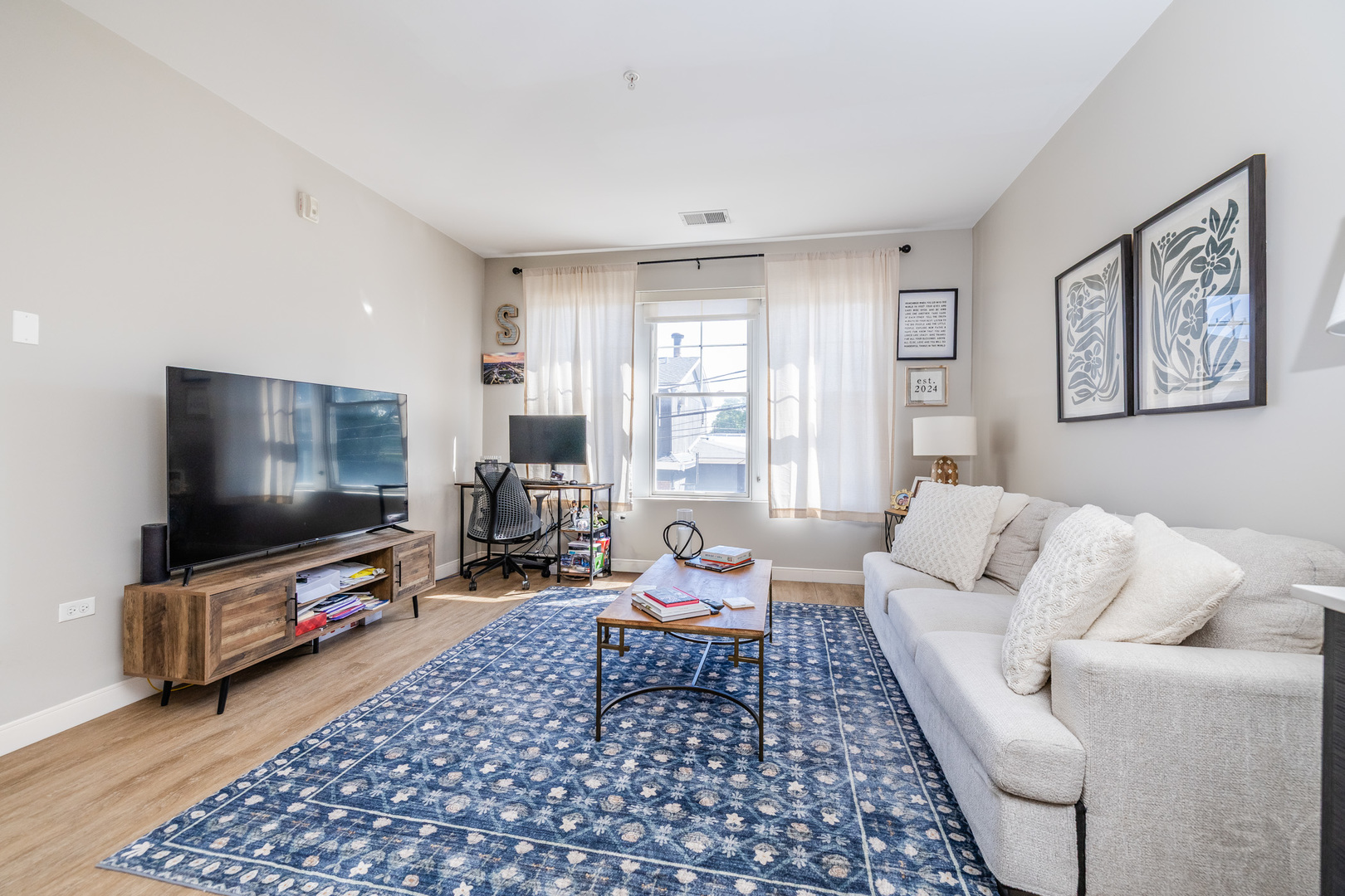 229 Park Avenue #202, Clarendon Hills, IL 60514