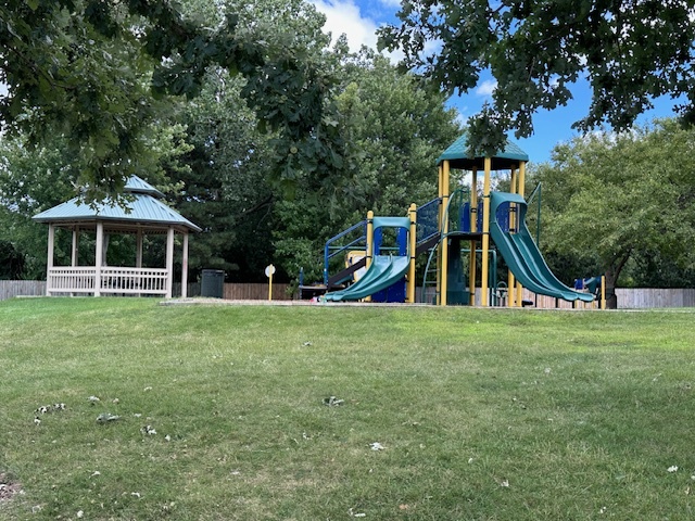 311 Cherrywood Court, Vernon Hills, IL 60061