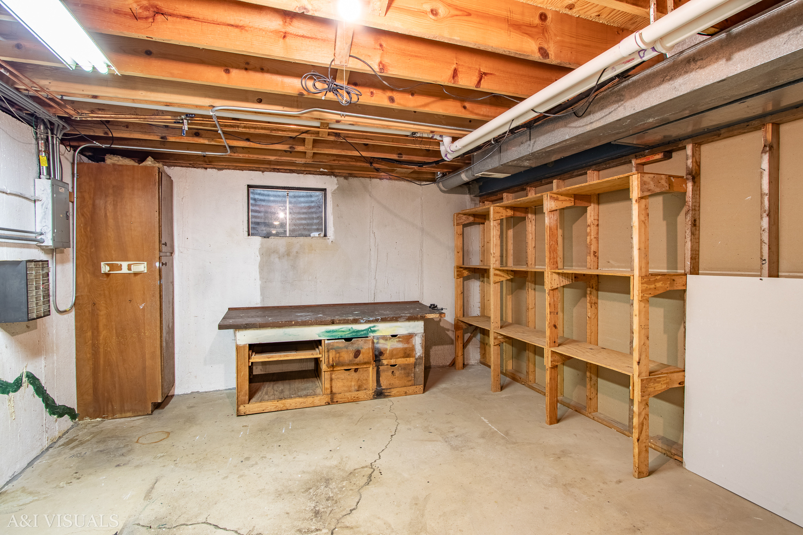 1015 Bowie Drive, Carol Stream, IL 60188