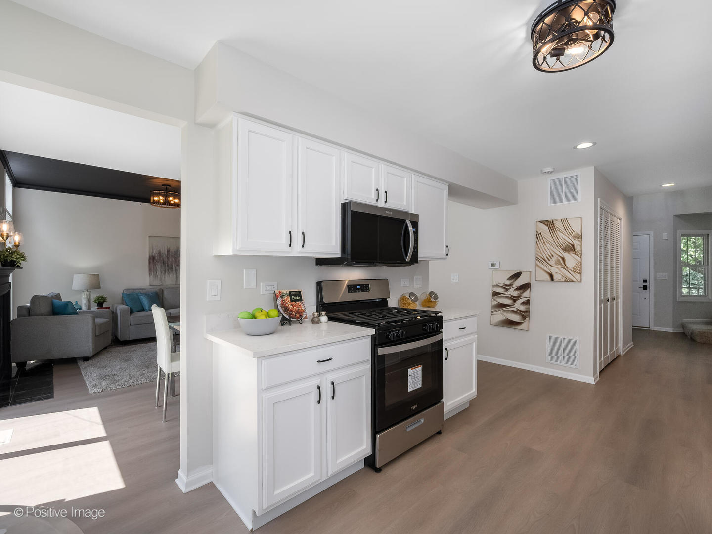227 Spring Point Drive, Carpentersville, IL 60110
