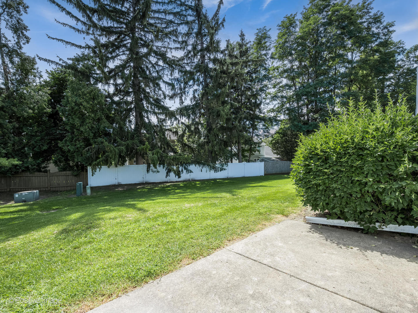 227 Spring Point Drive, Carpentersville, IL 60110