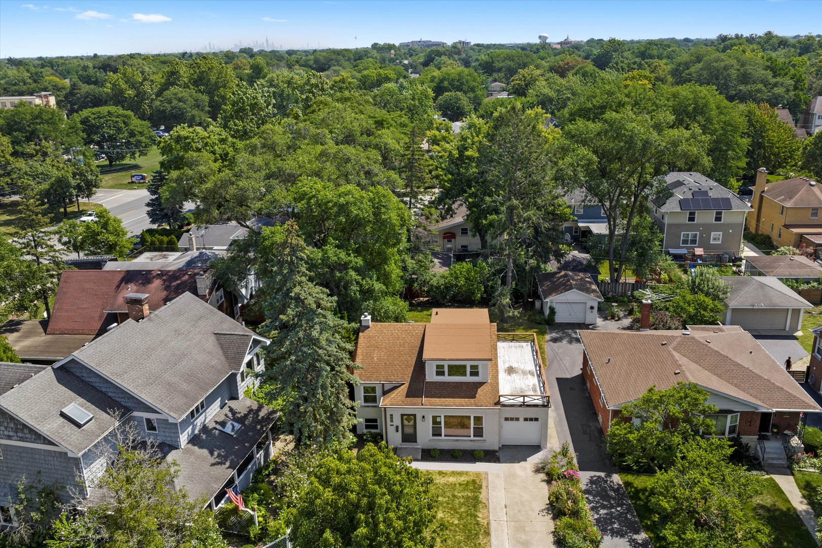 141 N Peck Avenue, La Grange, IL 60525