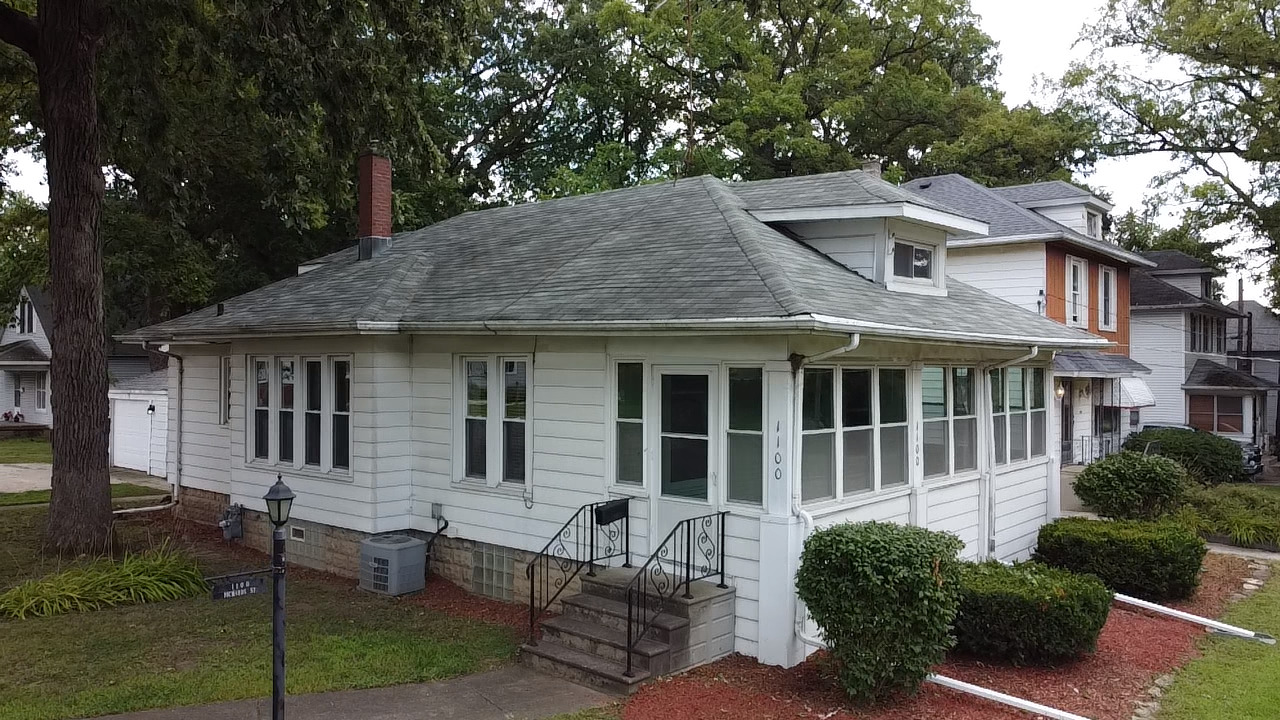 1100 Richards Street, Joliet, IL 60433