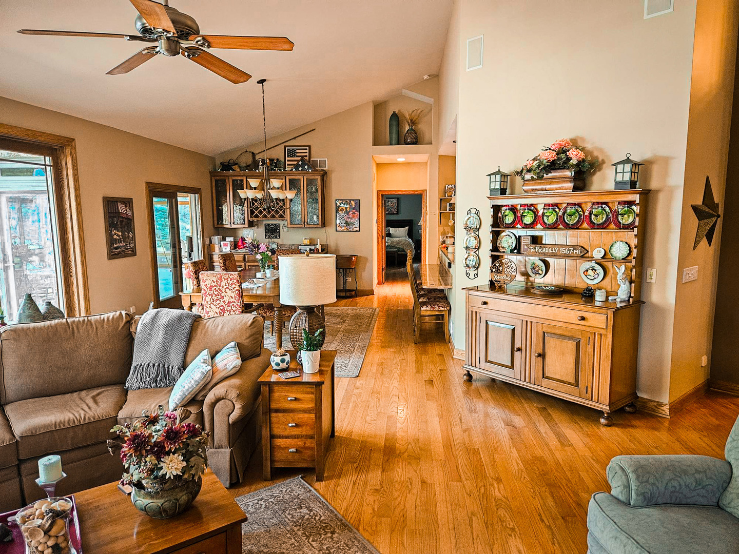 1608 Breezy Lawn Road, Spring Grove, IL 60081