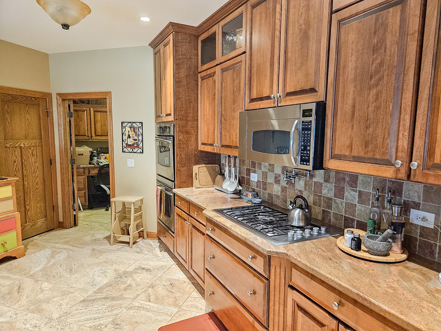 1608 Breezy Lawn Road, Spring Grove, IL 60081