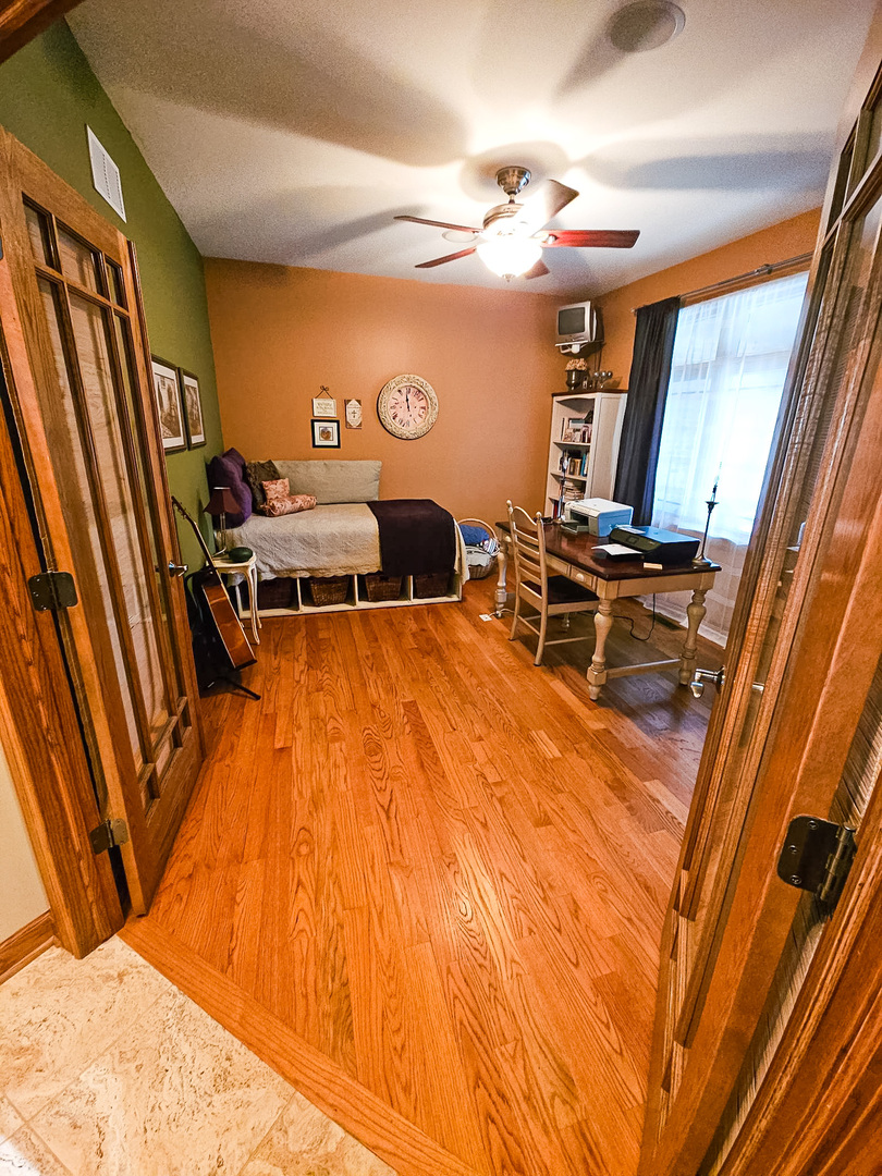 1608 Breezy Lawn Road, Spring Grove, IL 60081