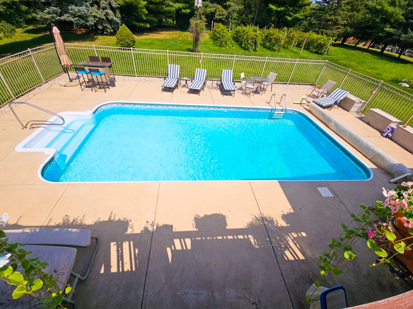1608 Breezy Lawn Road, Spring Grove, IL 60081