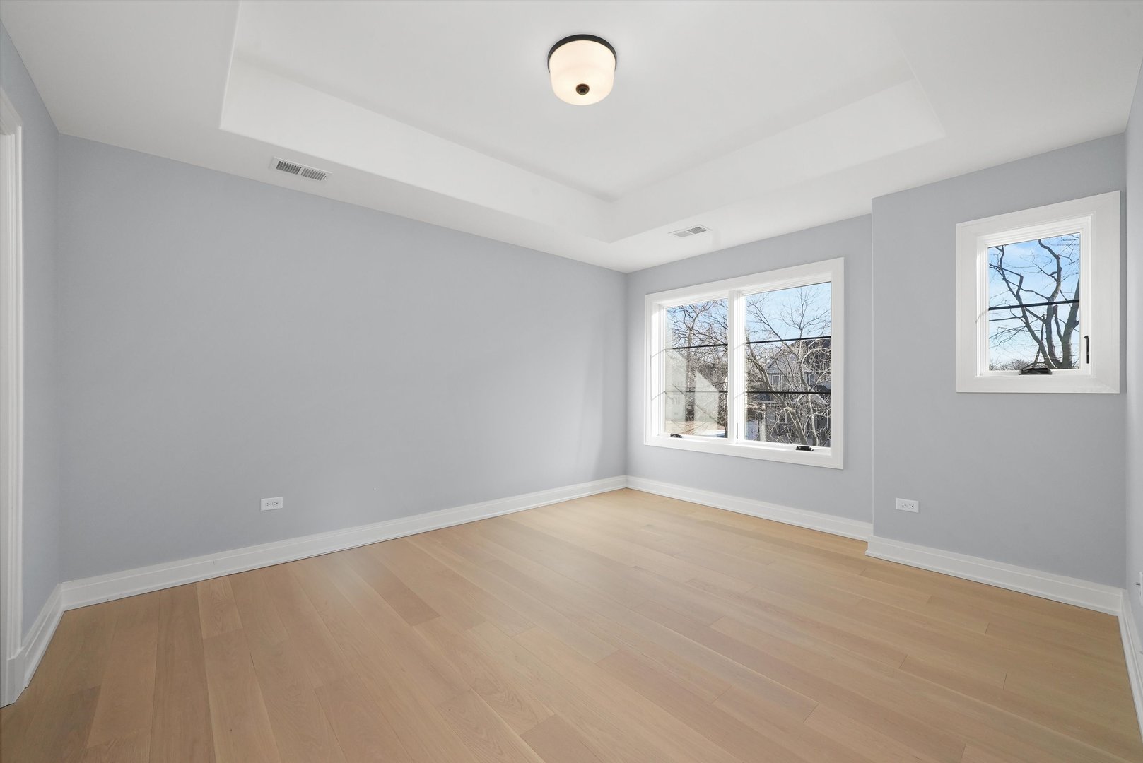 622 S Euclid Avenue, Elmhurst, IL 60126