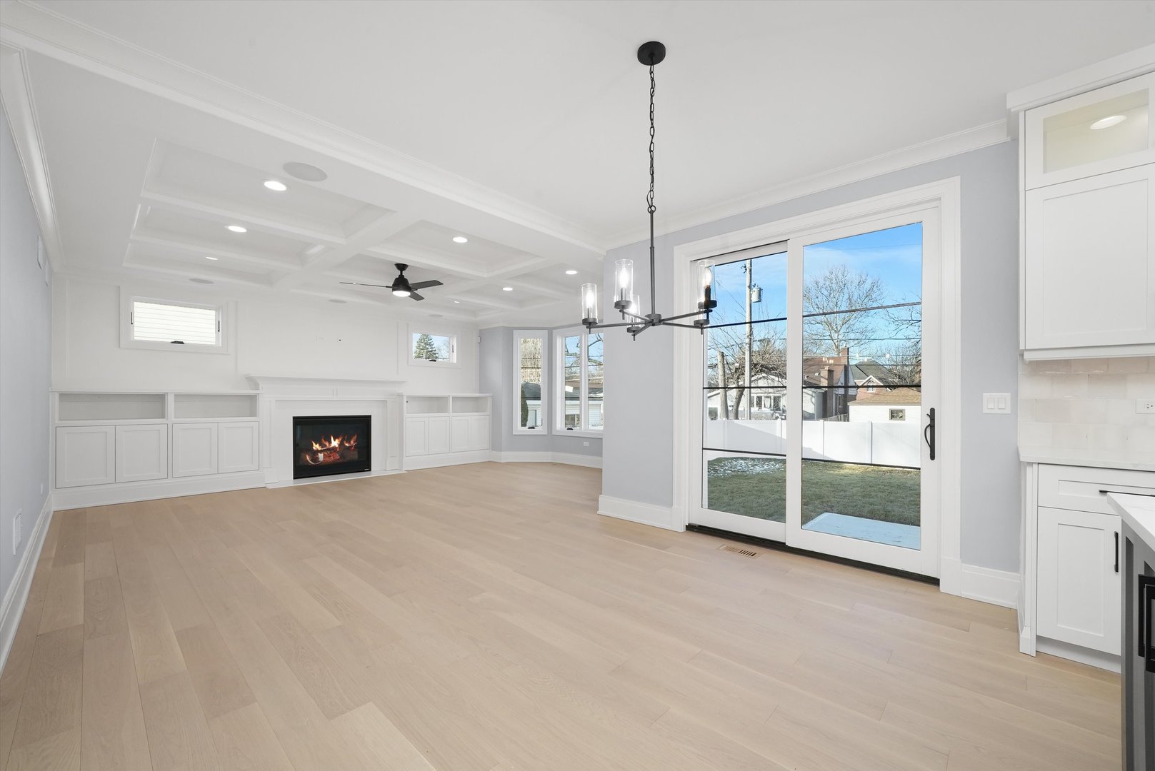622 S Euclid Avenue, Elmhurst, IL 60126