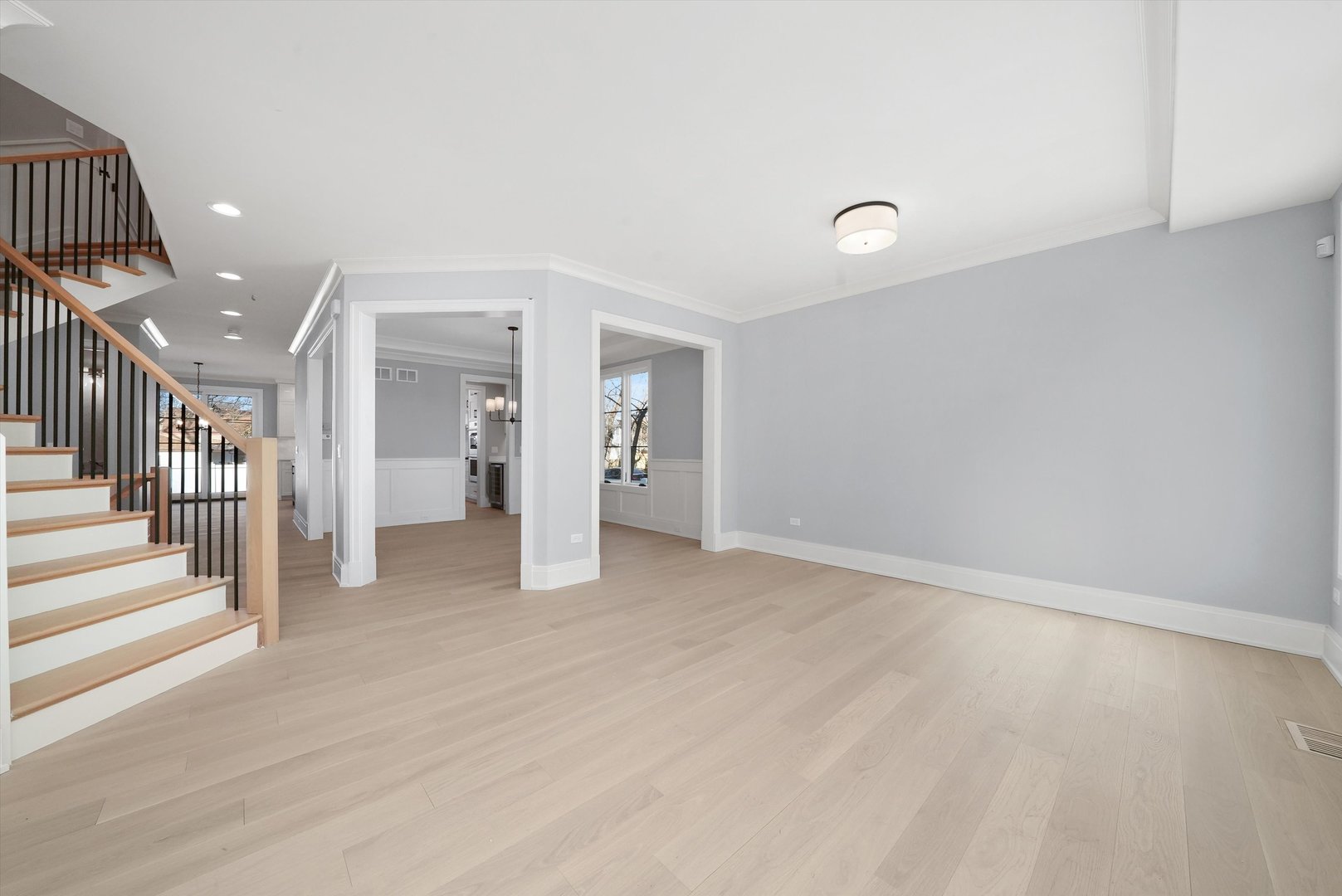 622 S Euclid Avenue, Elmhurst, IL 60126