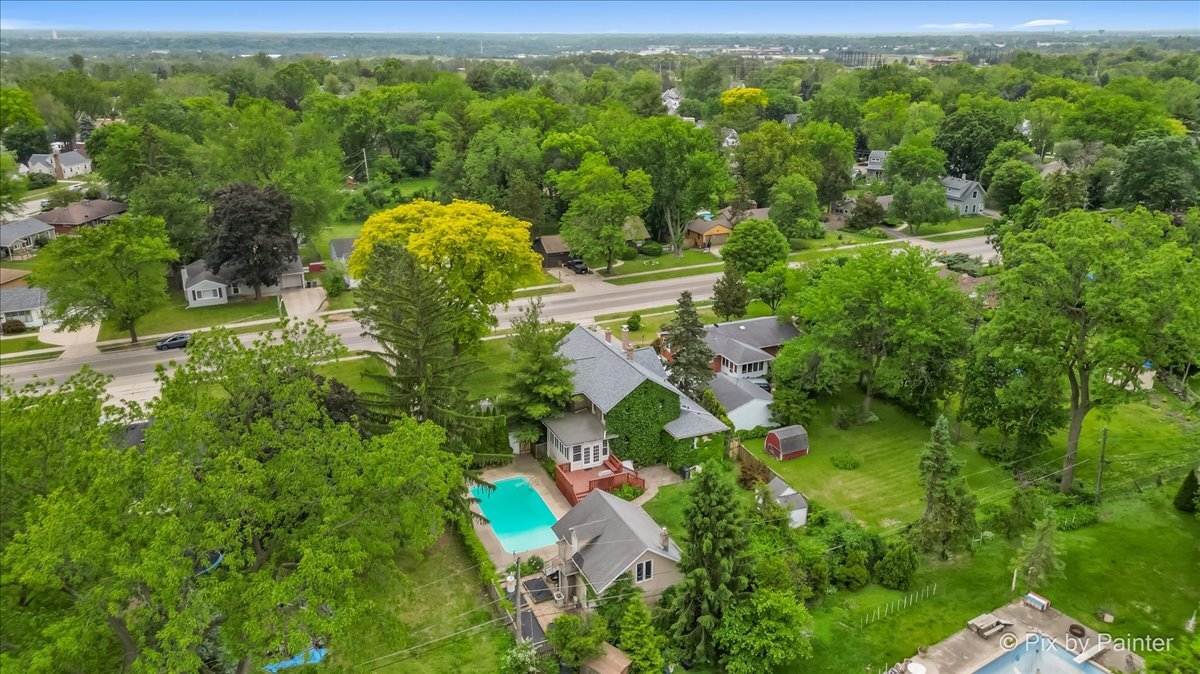 956 South Street, Elgin, IL 60123