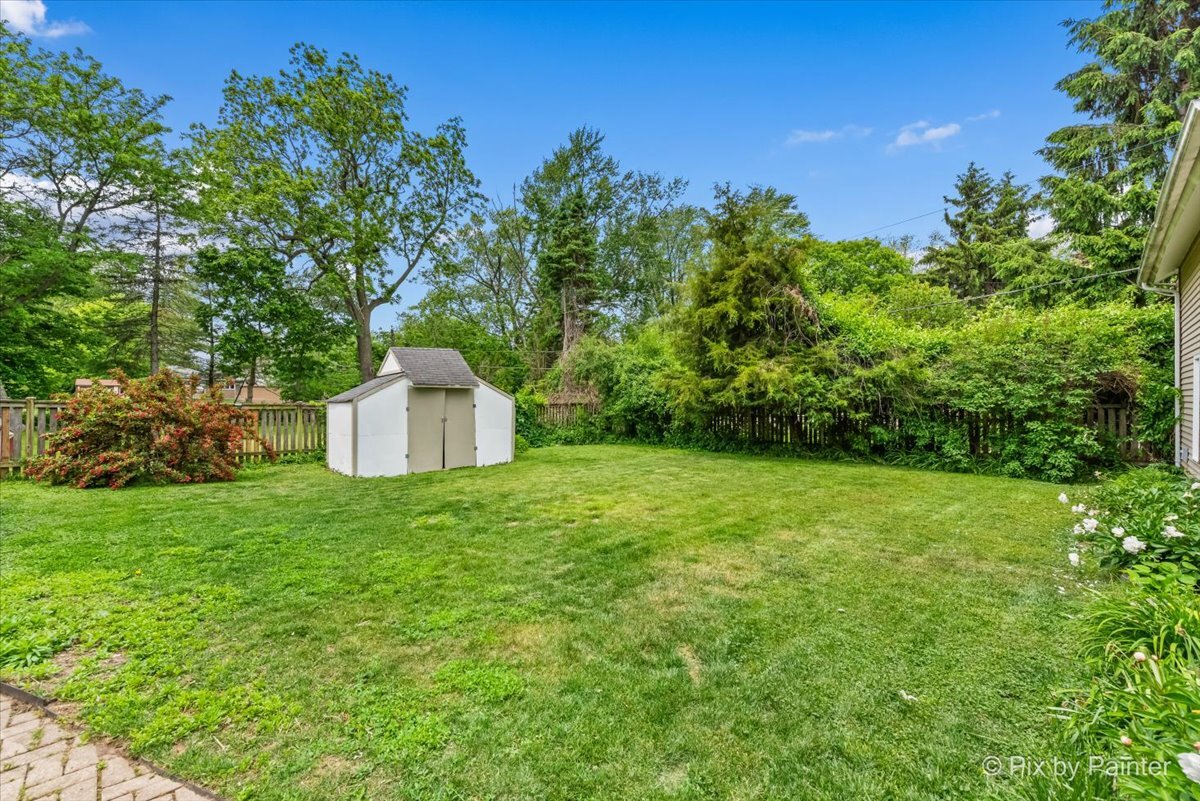 956 South Street, Elgin, IL 60123
