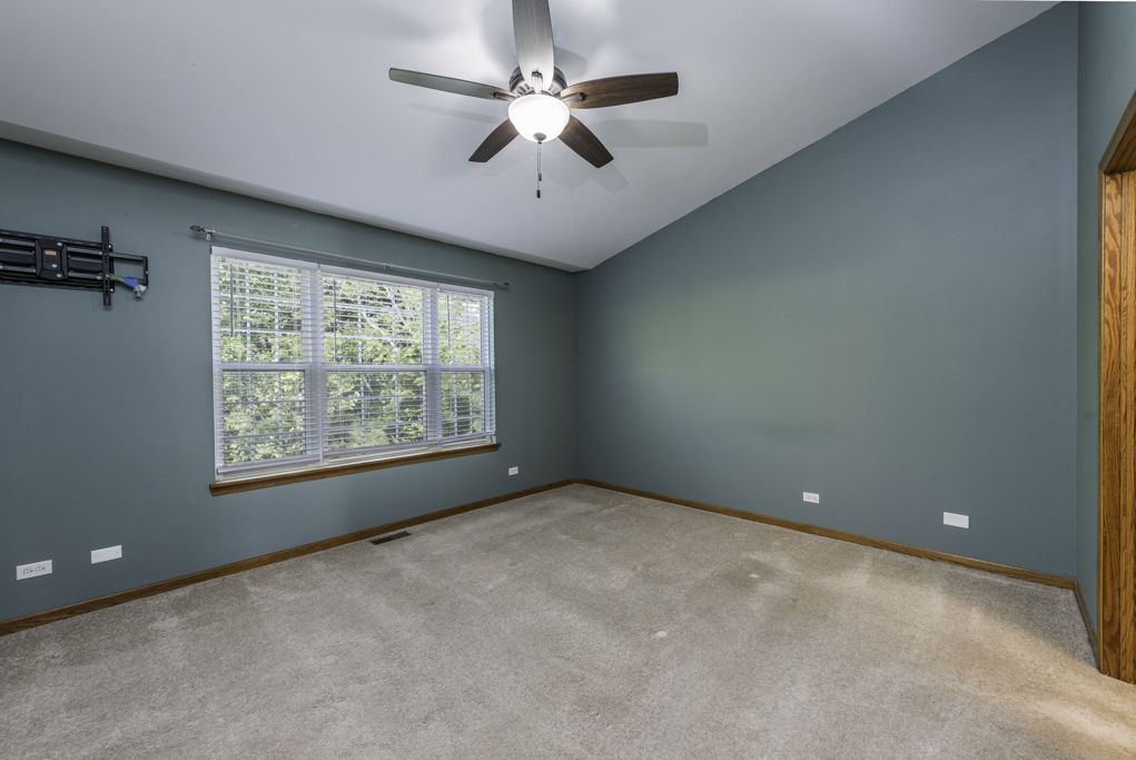723 Morris Court, Lakemoor, IL 60050