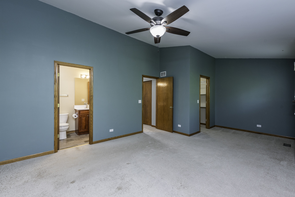 723 Morris Court, Lakemoor, IL 60050