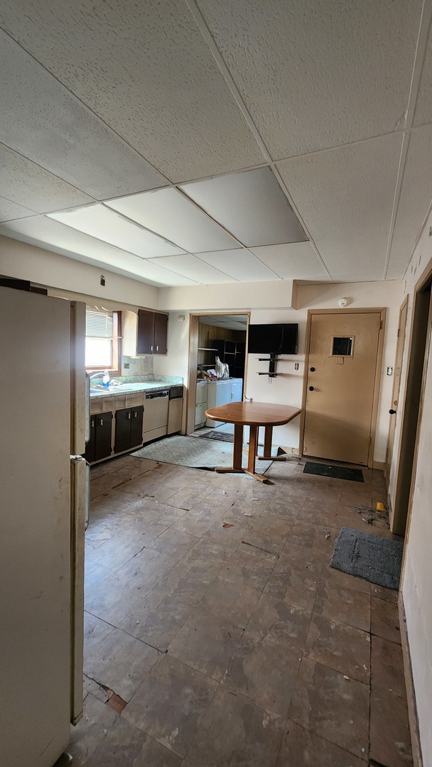 1832 S Central Avenue, Cicero, IL 60804
