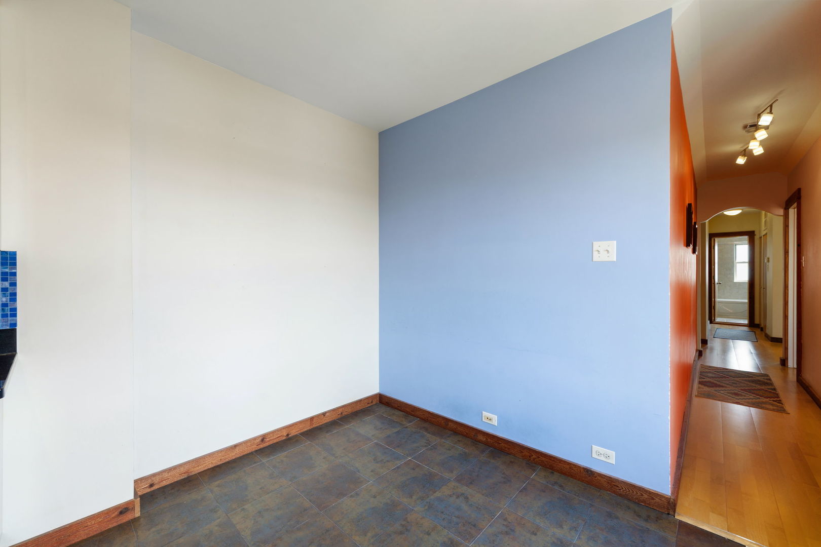 5400 S Harper Avenue #1401, Chicago, IL 60615