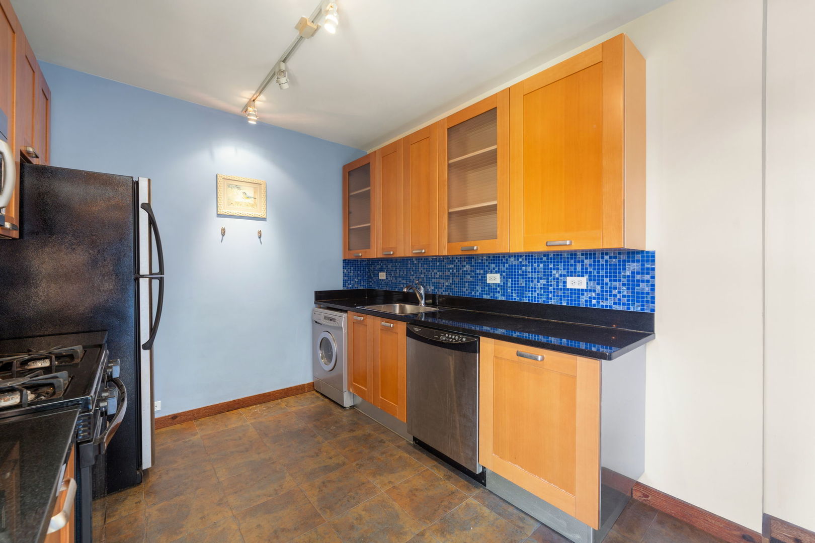 5400 S Harper Avenue #1401, Chicago, IL 60615